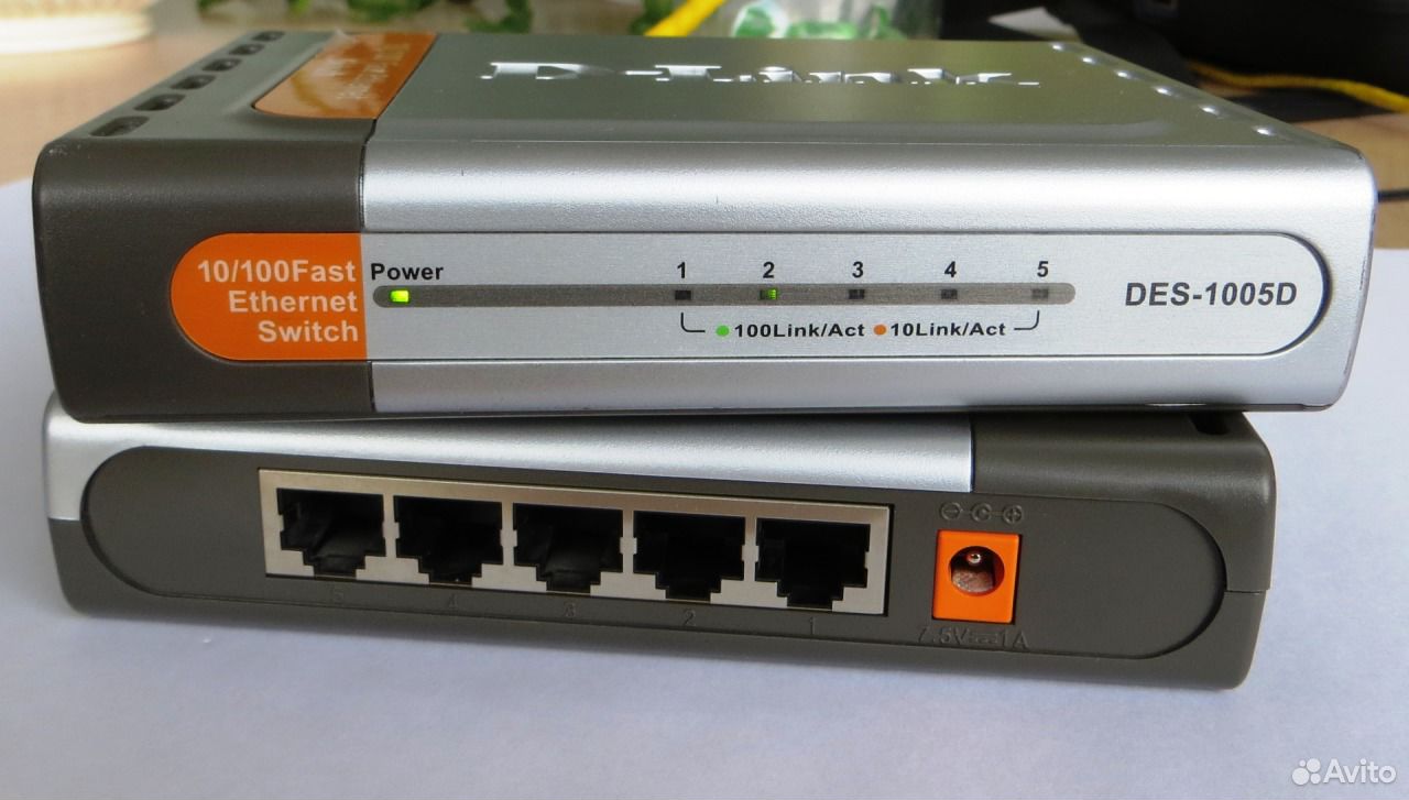 Switch d-link des-1005d. D-link des-1005d. Маршрутизатор ADSL DSL-500t. Des 1005d фото.