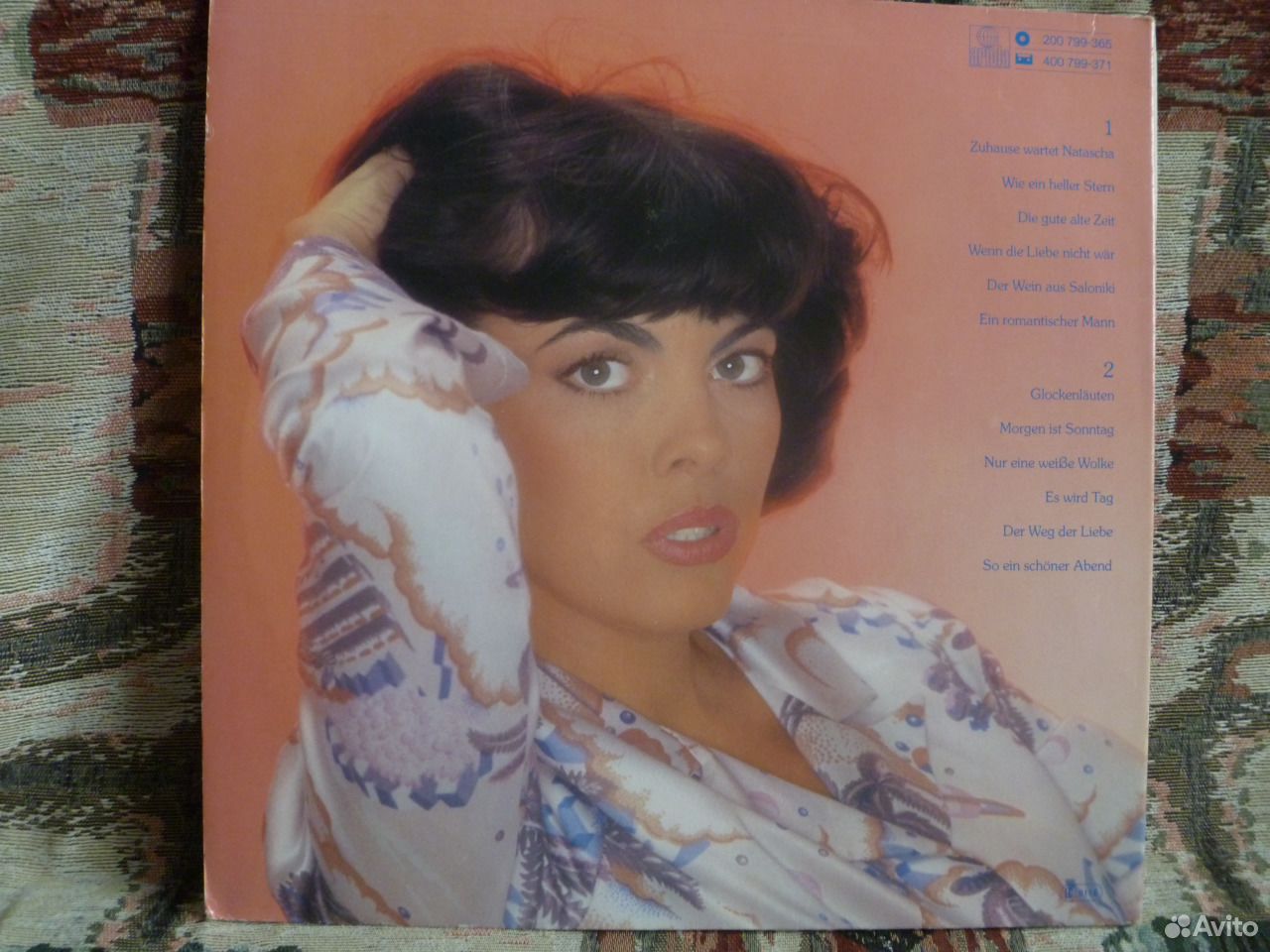 Mireille Mathieu в купальнике