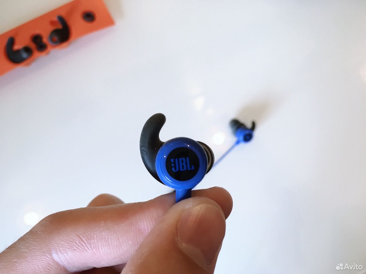 Jbl reflect mini. JBL reflect Mini NC Blue djlf. JBL reflect Mini 2 что делать если один наушник не работает.