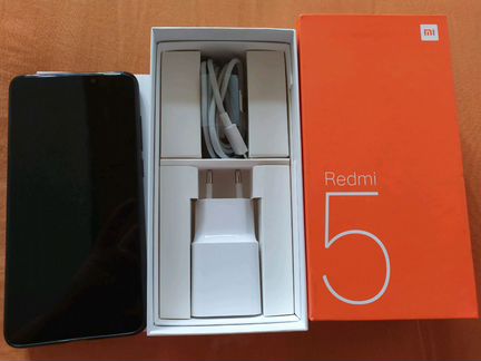 Телефон Xiaomi Redmi5
