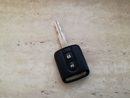 Чип ключ Nissan 2 кнопки