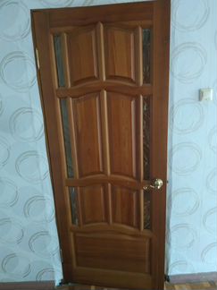 Двери деревянные с лаком