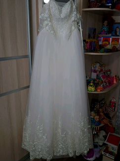 Платье свадебное,размер 42