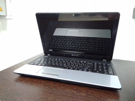 Ноутбук с 1000GB, новым аккумулятором, новая мать