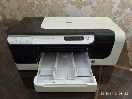 Цветной принтер Hp Pro8000