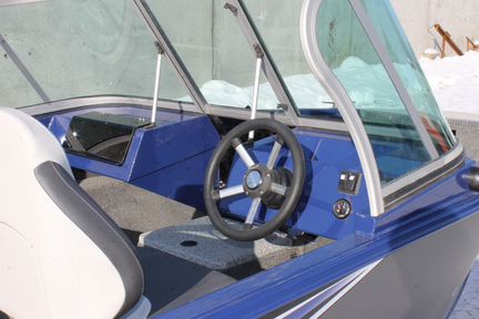 Windboat 4.6DC EVO fish-ал.катер нового поколения