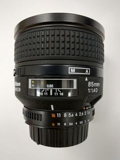 Nikon AF nikkor 85mm f/1.4D