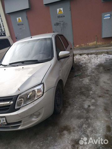 LADA Granta 1.6 МТ, 2013, битый, 179 000 км