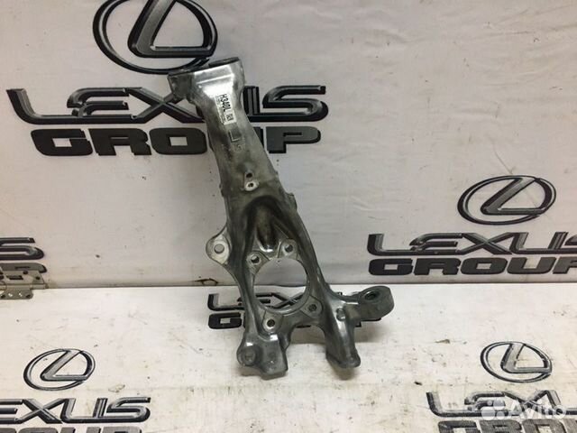 Кулак поворотный передний левый Lexus Ls600H