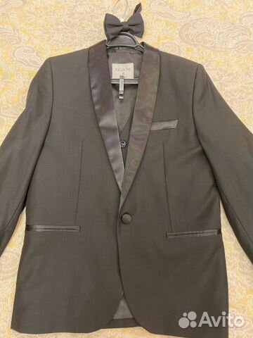 Костюм-Смокинг новый на р.140-152 чёрный ш