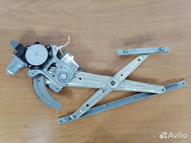 Стеклоподъемник передний левый Mitsubishi Delica