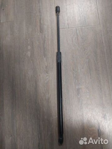 Амортизатор капота правый Mercedes Gl 500 4Matic