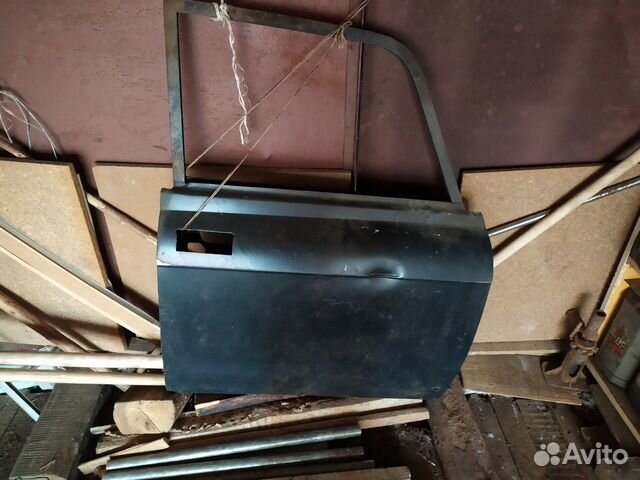 Продаю переднюю дверь