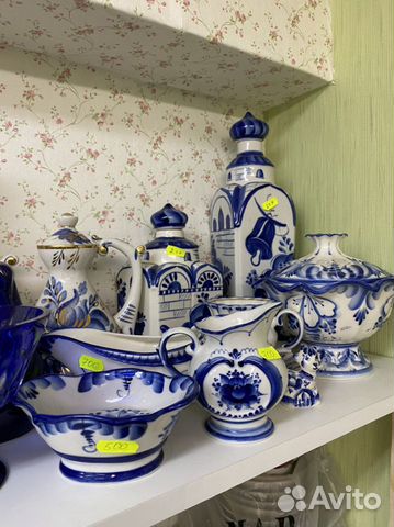 Гжель разная