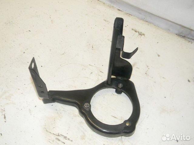 Кронштейн воздушного насоса Octavia (A5 1Z) 2004-2