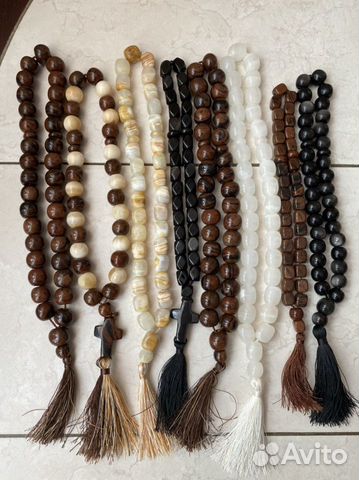 Четки подвесные из натуральных камней