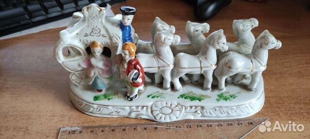 Фарфоровая композиция статуэтка карета кони дама