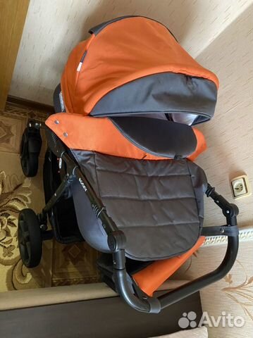 Коляска оранжевая 2 в 1