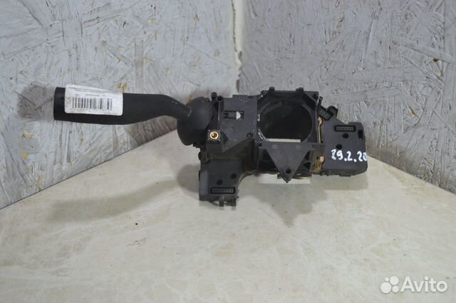 Переключатель поворотников Volkswagen Touareg