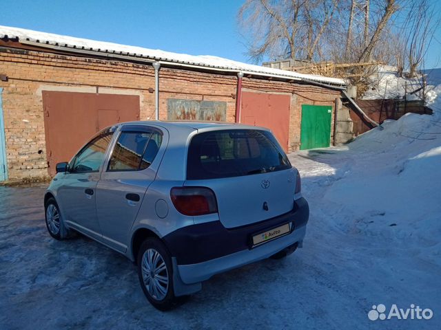 Toyota Vitz 1.0 AT, 2000, 300 км