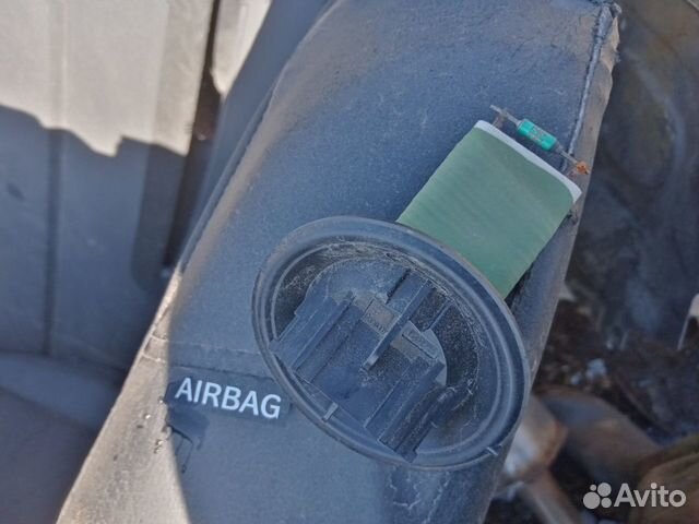 Резистор отопителя Skoda Rapid 1