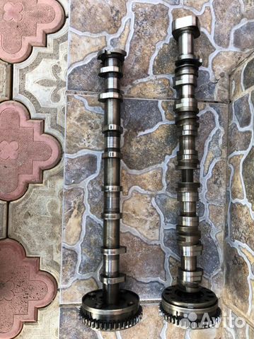 Распредвал и кронштейн опорный на audi Q3