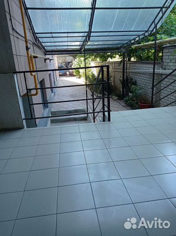 

1-к. квартира, 39 м², 1/4 эт.