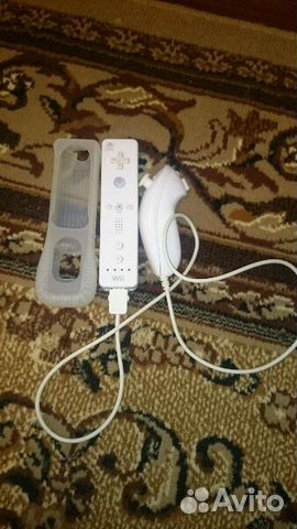 Nintendo Wii (белая) Nintendo Wii (белая)