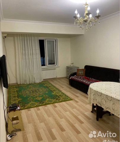 

1-к. квартира, 52 м², 2/5 эт.