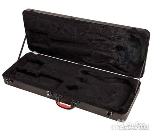 Оригинальные кейсы Fender Оригинальные кейсы Fender