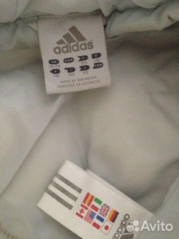 Куртка с капюшоном adidas Куртка с капюшоном adidas