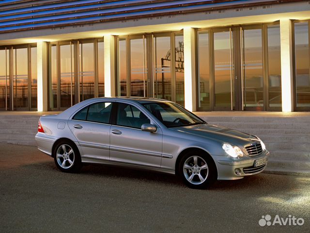 Лобовое, боковое, заднее стекло mercedes-benz W203