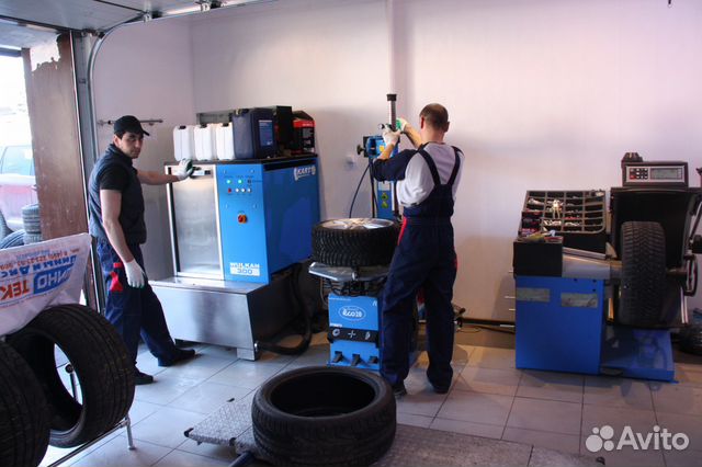 Летние шины 225 45 R17 94W Toyo DRB