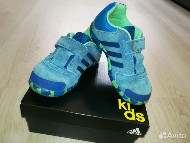 Кроссовки Adidas Кроссовки Adidas