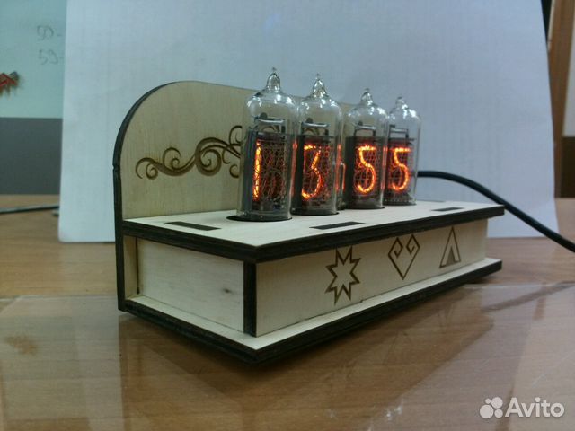 Часы на индикаторных лампах ин-14