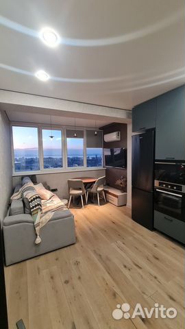 

2-к. квартира, 50 м², 10/25 эт.