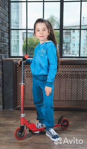 Спортивный костюм для девочки новый Спортивный костюм для девочки новый