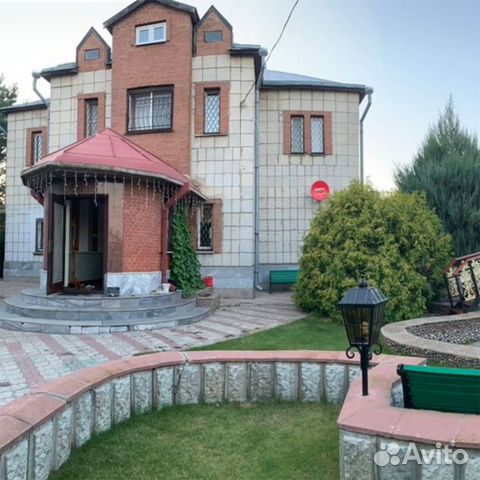 

4-к. коттедж, 300 м²