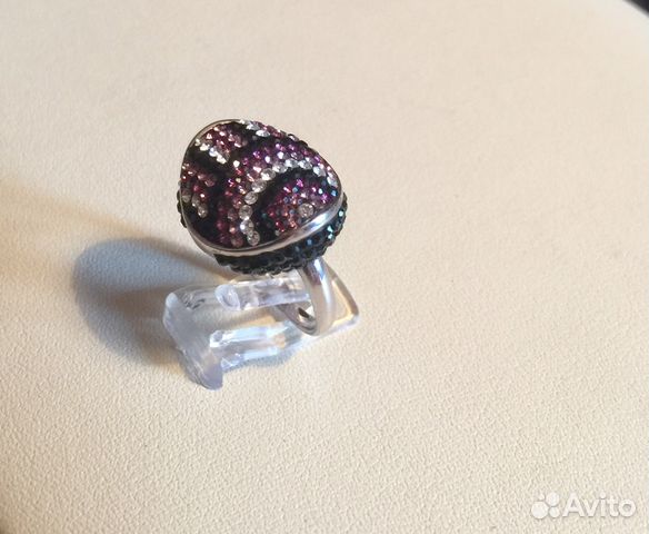 Кольцо из серебра с цирконами