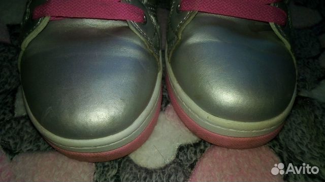 Кроссовки на роликах