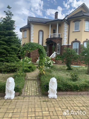 

5-к. коттедж, 300 м²
