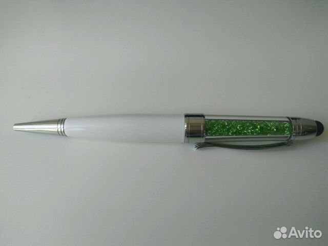 Ручка с кристаллами новая Ручка с кристаллами новая
