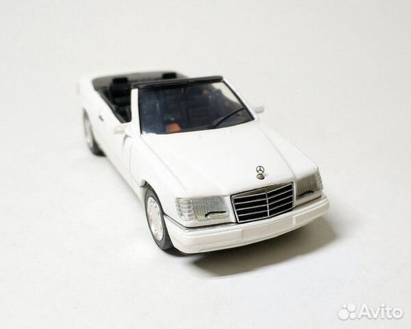 Mercedes-Benz E320 кабриолет 1/43 Herpa Б.2484