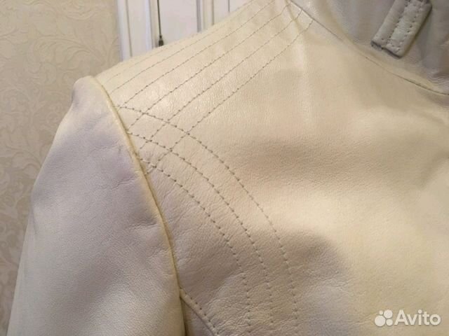 Куртка кожаная белая, светло-жемчужная, 46-48 р Куртка кожаная белая, светло-жемчужная, 46-48 р