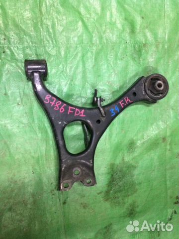 Рычаг передний правый Honda Civic 4D FD1 R18A 2006 Рычаг передний правый Honda Civic 4D FD1 R18A 2006