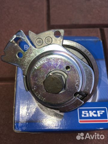 Ролик натяжения грм. SKF VKM 15121 Opel и др Ролик натяжения грм. SKF VKM 15121 Opel и др