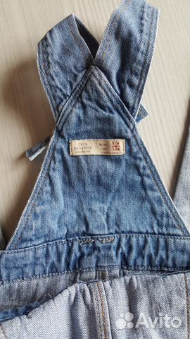 Джинсовый комбинезон Zara Джинсовый комбинезон Zara