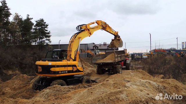 Аренда колесного экскаватора