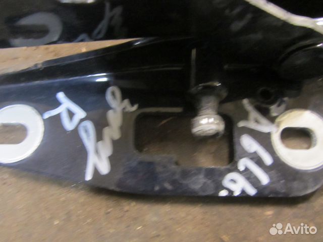 Петля крышки багажника левая правая Audi A6 C6