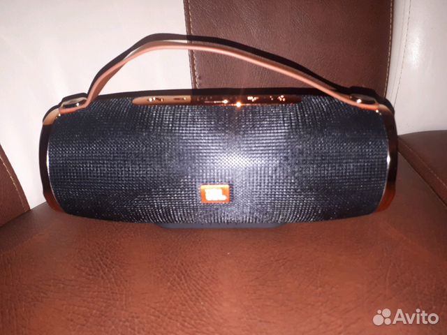 jbl super bass r8 